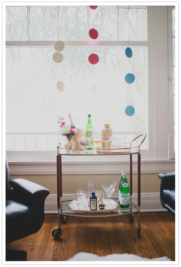 oscar-party-5 bar cart