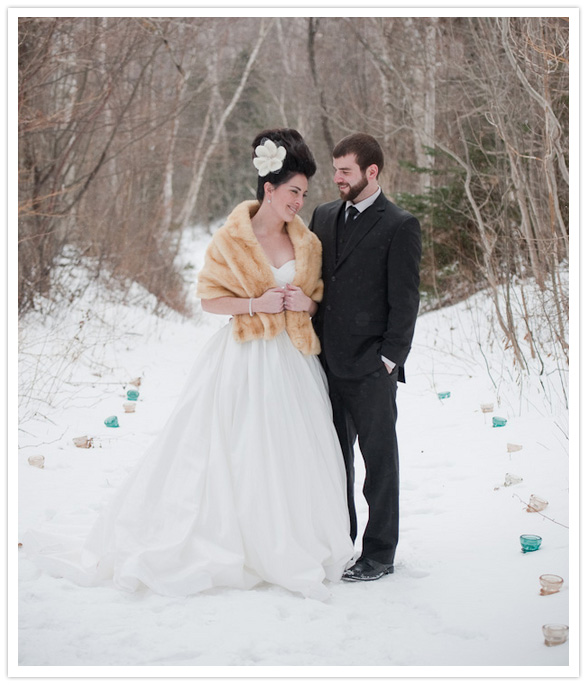 Such a cute idea to dress up a powdered aisle winter wedding decor 