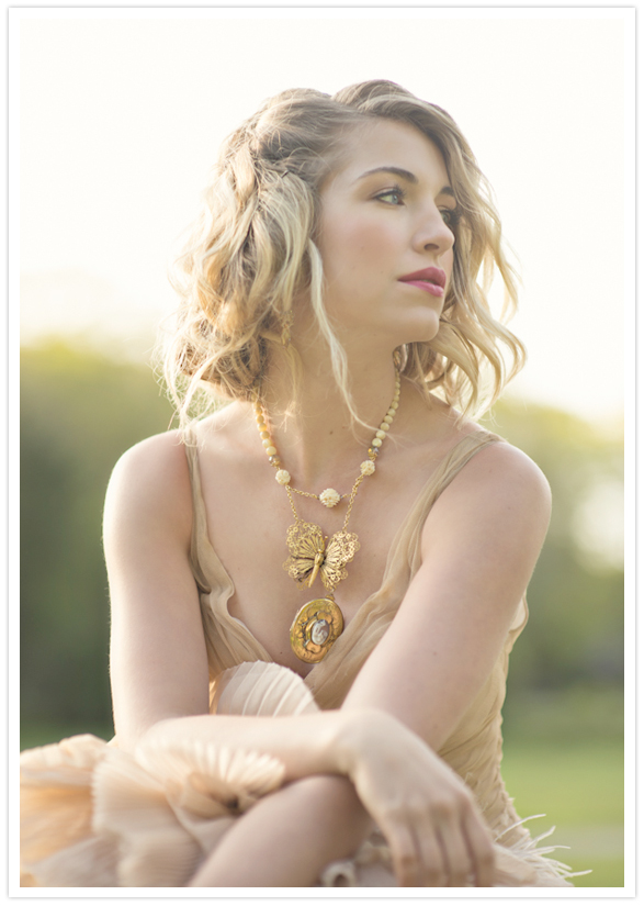 ornate gold necklace ornate gold necklace