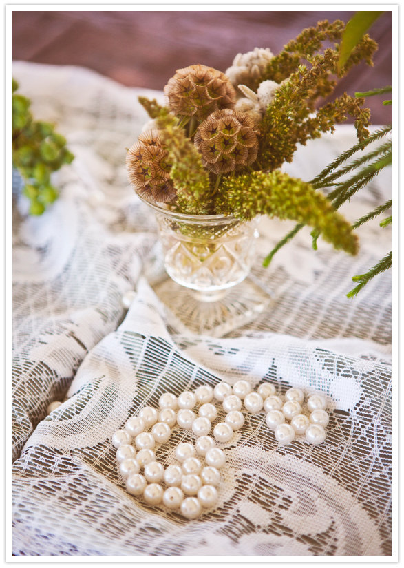 pearls and lace table decor pearls and lace table decor
