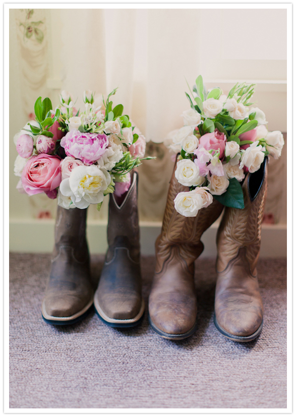 bridesmaid cowboy boots and bouquets bridesmaid cowboy boots and bouquets