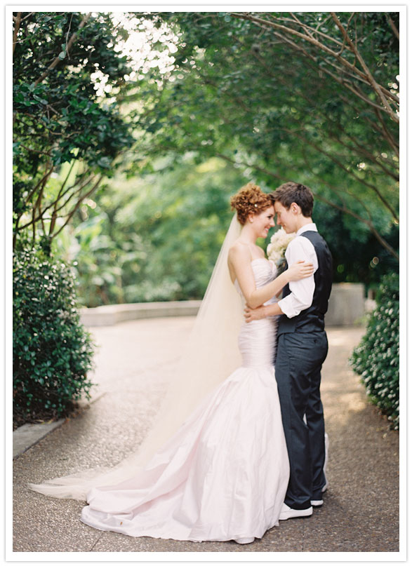 Romantic Houston zoo wedding Romantic Houston zoo wedding
