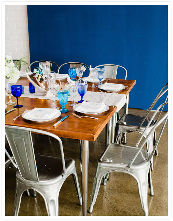 blue wedding table decor