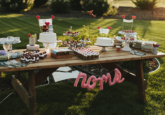 handmade felt "noms" sign