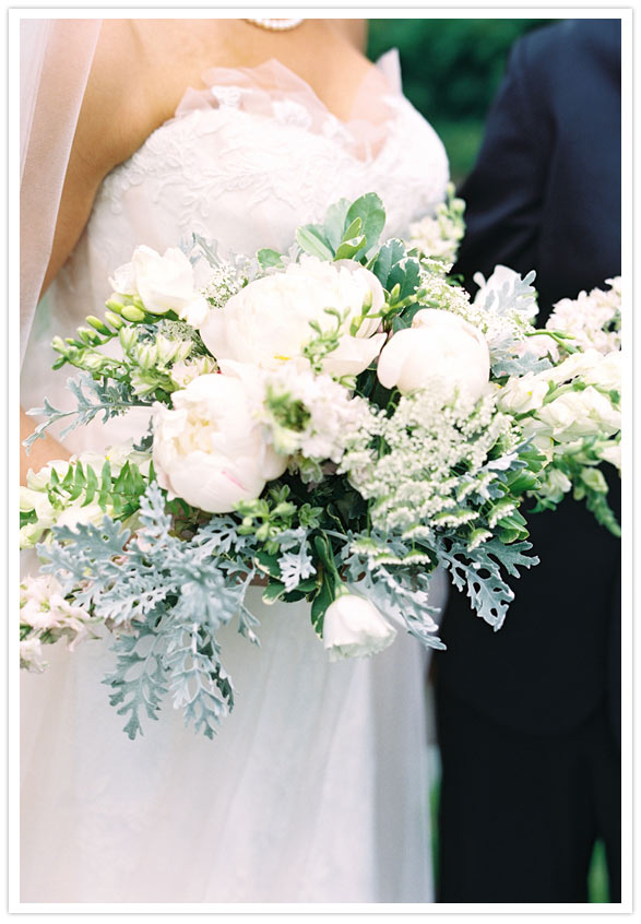 Blush Peony, Queen Anne's lace, Jilly Sweet pea, French vanilla Snap dragons, Cream lizanthus, Cream larkspur, White Hypericum berries bridal bouquet Blush Peony, Queen Anne's lace, Jilly Sweet pea, French vanilla Snap dragons, Cream lizanthus, Cream larkspur, White Hypericum berries bridal bouquet