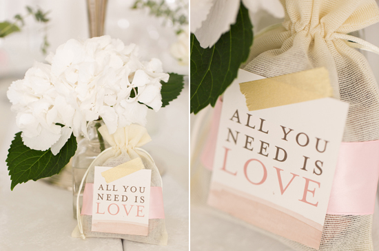 "All you need is love" guest saches "All you need is love" guest saches