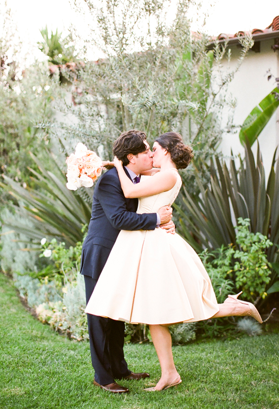 romantic backyard wedding | Photo by Nancy Neil