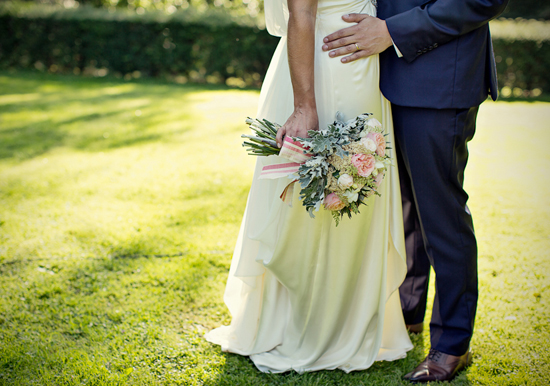 pale pink and white bouquet | Photo by Marianne Taylor pale pink and white bouquet | Photo by Marianne Taylor