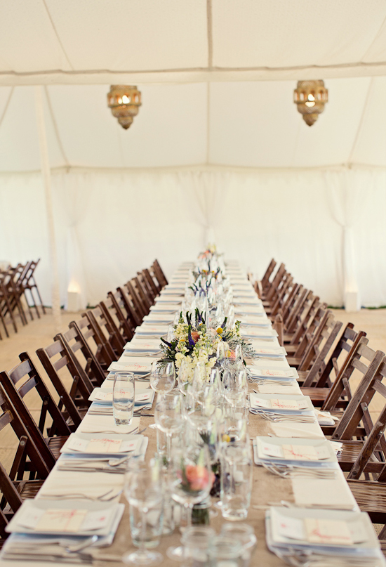 pastel florals and burlap table runner | Photo by Marianne Taylor pastel florals and burlap table runner | Photo by Marianne Taylor