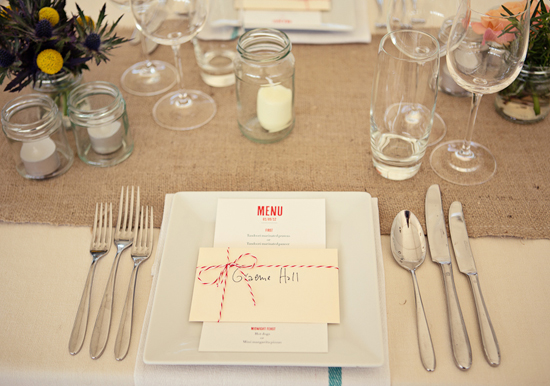 custom menus and burlap table runner | Photo by Marianne Taylor custom menus and burlap table runner | Photo by Marianne Taylor