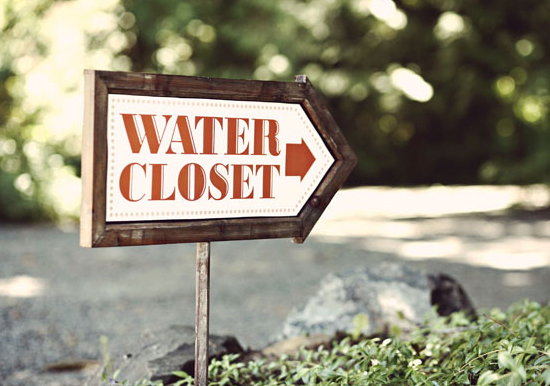 wood and paper signage | Photo by Anne Nunn Photography wood and paper signage | Photo by Anne Nunn Photography