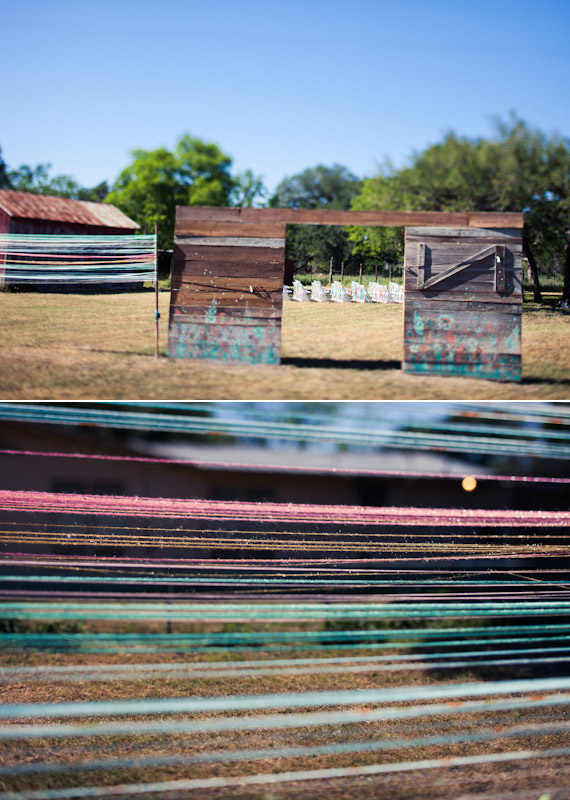 Colorful Texas wedding | photo by Paige Newton | 100 Layer Cake Colorful Texas wedding | photo by Paige Newton | 100 Layer Cake