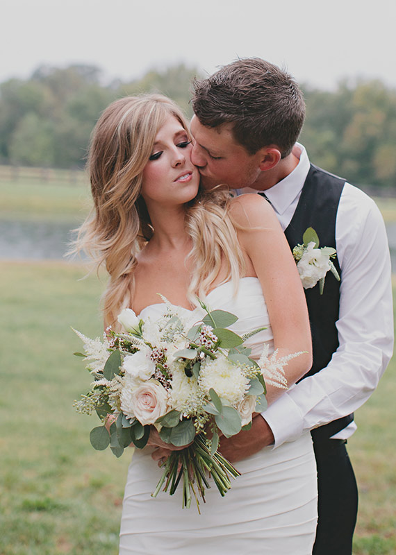 cream and ivory bridal bouquet | photos by Nicole Roberts | 100 Layer Cake