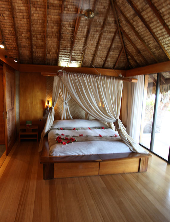 French Polynesia honeymoon | 100 Layer Cake