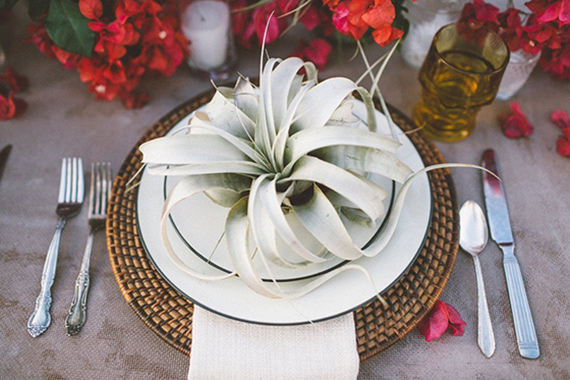 Coastal red and pink wedding ideas | Photo by Anna Delores Photography | Florals by Stella Bloom | Event design by  Love Inc Weddings | Read more -  http://www.100layercake.com/blog/?p=71280