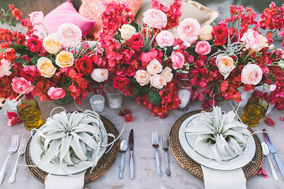 Coastal red and pink wedding ideas | Photo by Anna Delores Photography | Florals by Stella Bloom | Event design by  Love Inc Weddings | Read more -  http://www.100layercake.com/blog/?p=71280