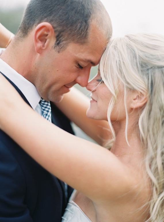 Southern California wedding | Photo by Kurt Boomer Photography | Read more - http://www.100layercake.com/blog/?p=70981