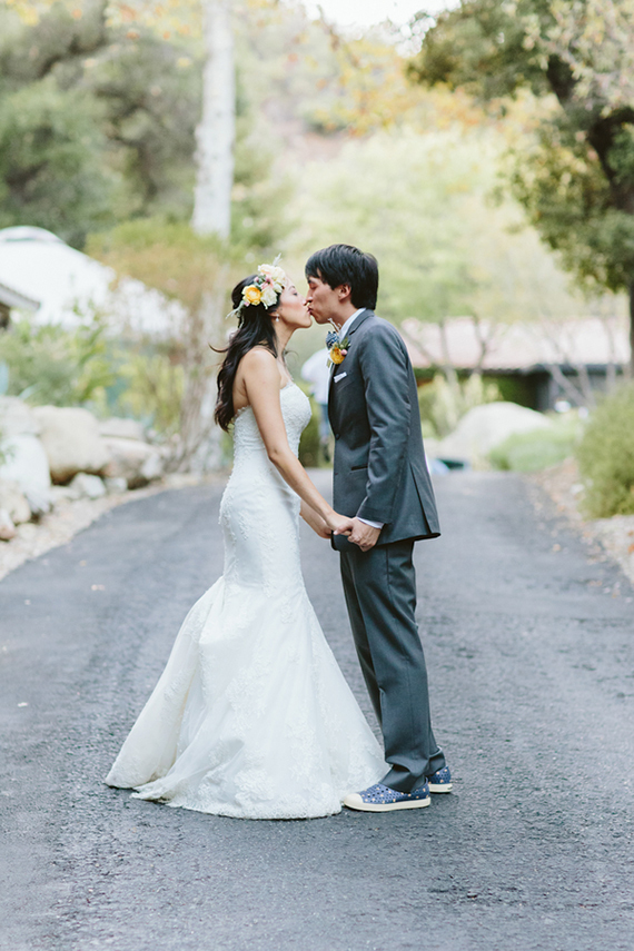 http://www.100layercake.com/blog/wp-content/uploads/2015/01/Whimsical-California-wedding-25.jpg