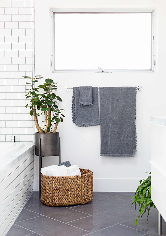 5 tips for updating your bathroom with the Crate and Barrel Gift