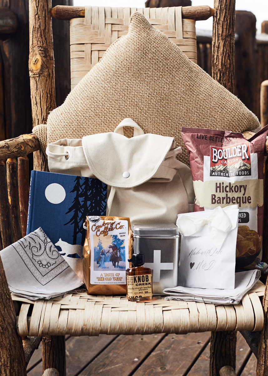 How to create a wedding welcome bag with The Firefly Method