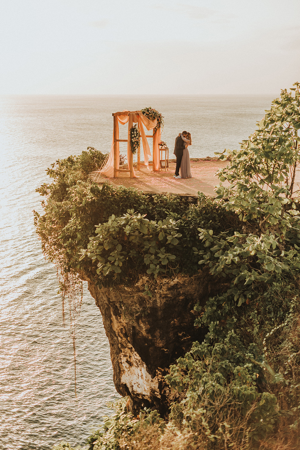 5 amazing Bali elopements + tips to plan your own