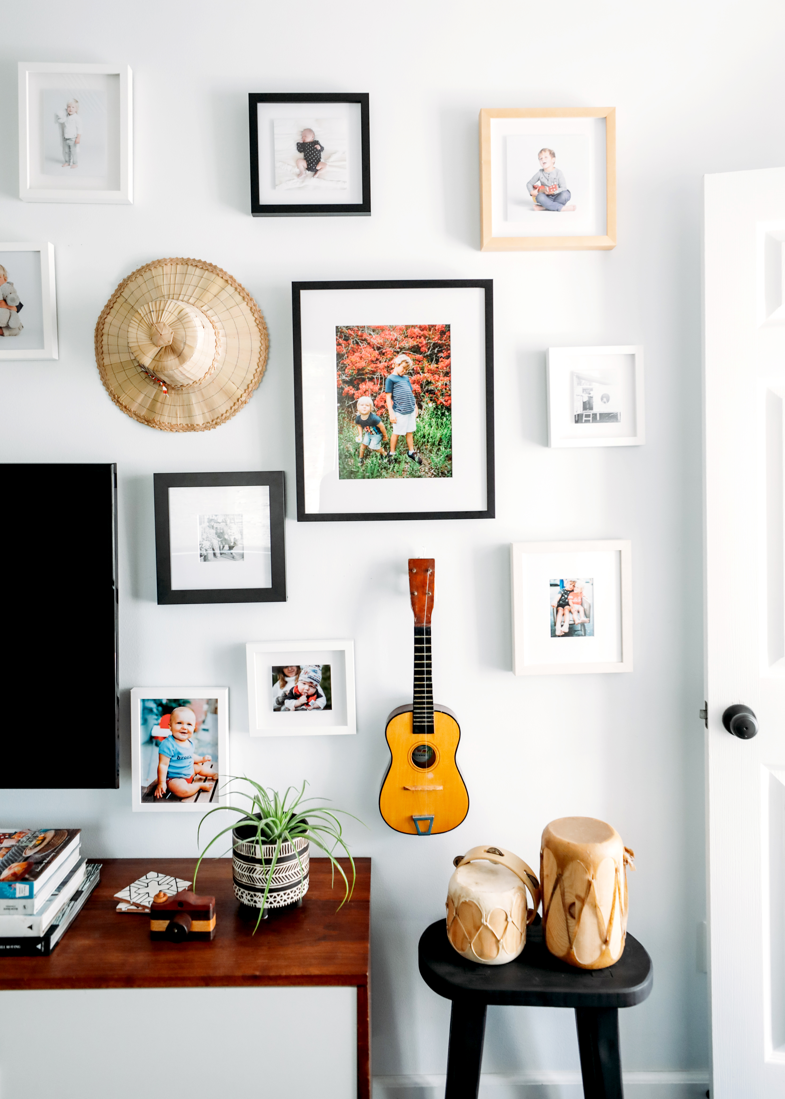 How to create a gallery wall with Framebridge