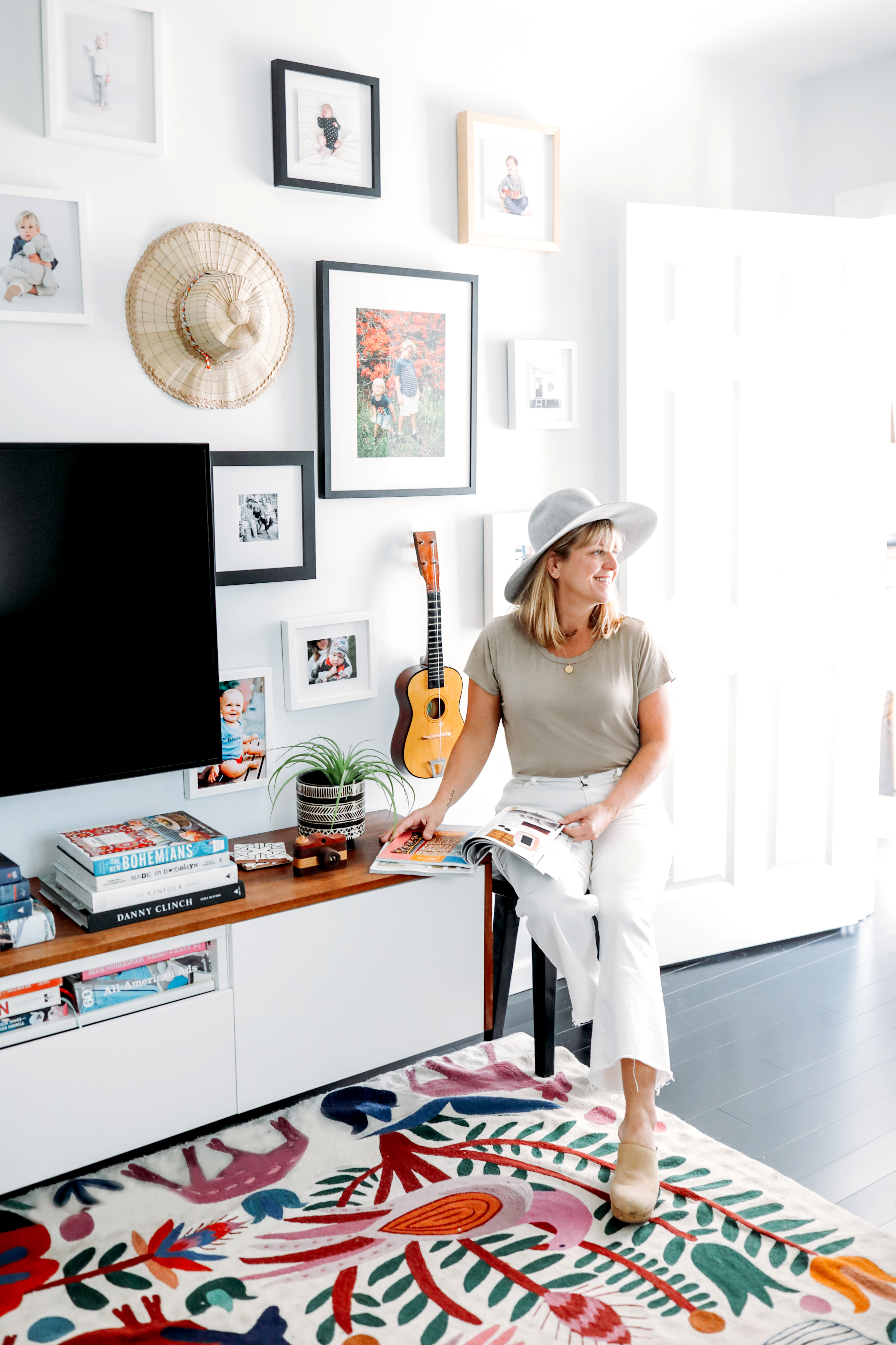 How to create a gallery wall with Framebridge LaptrinhX / News