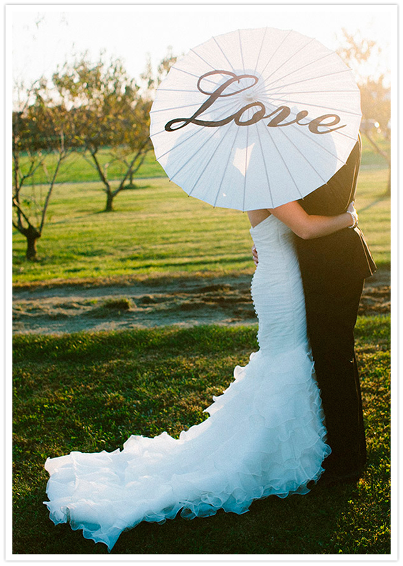 "love" printed parasol