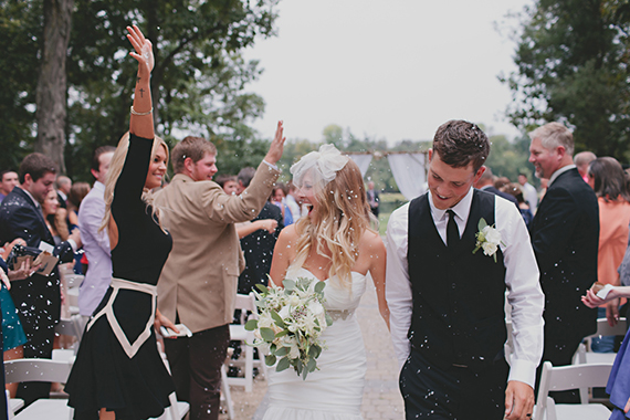 Country Farm wedding | photos by Nicole Roberts | 100 Layer Cake