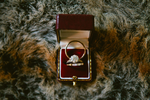 Vintage wedding ring | photos by Shannon Nastasha Weddings | 100 Layer Cake