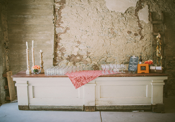 rustic vintage wedding decor | photo by Kris Holland | 100 Layer Cake