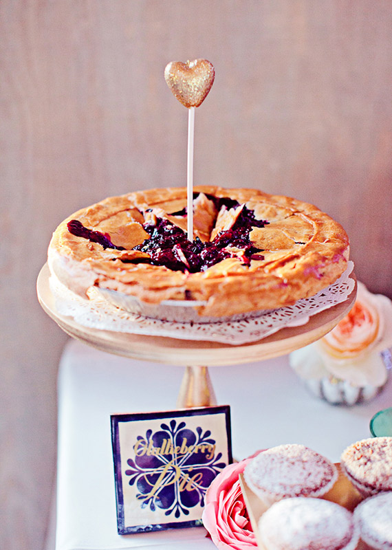 Pie dessert table | photos by Meg Perotti | Planning Sitting in a Tree |100 Layer Cake