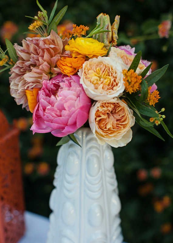 Modern colorful florals | photos by Frenzel Studios | 100 Layer Cake