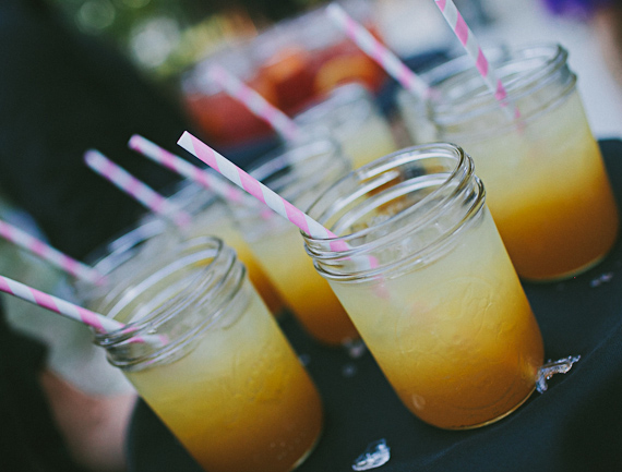 Mason jar cocktails | photo by Amber Vickery Photography | 100 Layer Cake