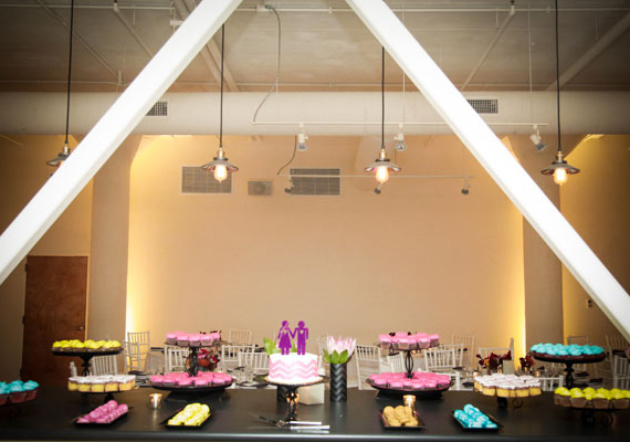 Neon modern Chicago wedding  | photo by West Loop Studios | 100 Layer Cake