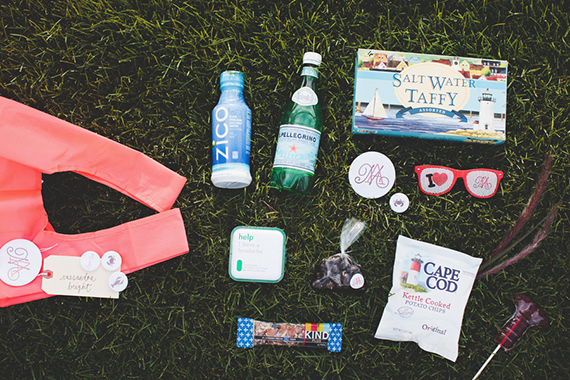 New England welcome bag | Photo by First Mate Photo Co | Read more - http://www.100layercake.com/blog/?p=71427