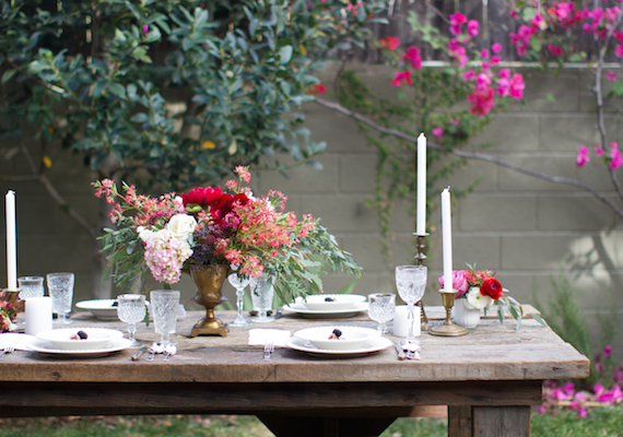 Backyard dinner party inspiration | Photo by Christine Doneé Photography | Read more - http://www.100layercake.com/blog/?p=71951 
