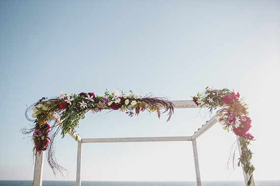 Malibu beach wedding | Photo by EP Love | Read more - http://www.100layercake.com/blog/?p=73149