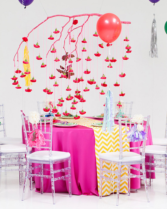 Modern and colorful diy wedding ideas | Photo by Ben Q Photography | Read more - http://www.100layercake.com/blog/?p=72264