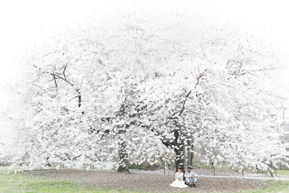 Spring New York City elopement | Photo by Max and Friends | Read more - http://www.100layercake.com/blog/?p=75102