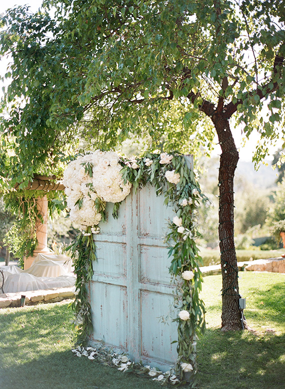 Ojai Valley Inn and Spa Wedding | Photo by Clayton Austin | Event design Dana Gabriel | Florals by Wendy Smith | Read more - http://www.100layercake.com/blog/?p=74349