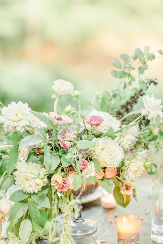 Rustic garden wedding inspiration | Photo by Christopher Nolan Photography | Read more - http://www.100layercake.com/blog/?p=77804