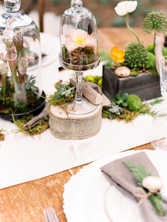 Woodland wedding ideas | Photo by Lisa O'Dwyer Photography | Read more - http://www.100layercake.com/blog/?p=77745