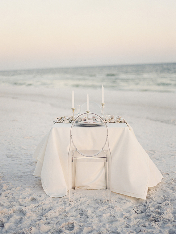 Romantic beach wedding inspiration | Photo by Jennifer Pharr Photography | Read more - http://www.100layercake.com/blog/?p=77292