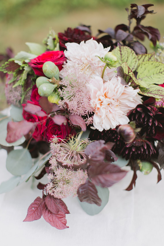 Fall floral wedding inspiration | Photo byTori Watson of Marvelous Things Photography | Read more - http://www.100layercake.com/blog/?p=78183