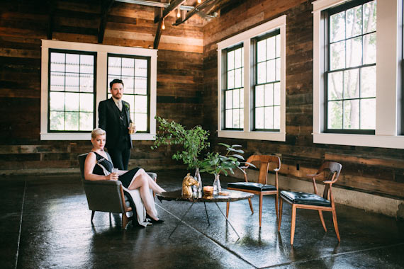 Mid-century modern wedding inspiration | Photo by Kat Bevel Photography | Read more -  http://www.100layercake.com/blog/?p=79845
