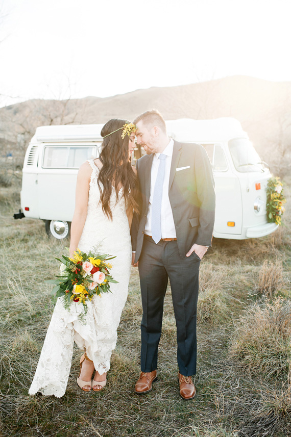 Volkswagen bus wedding editorial | Photo by Kristina Curtis Photography | http://www.100layercake.com/blog/wp-content/uploads/2015/03/Volkswagen-bus-wedding-editorial