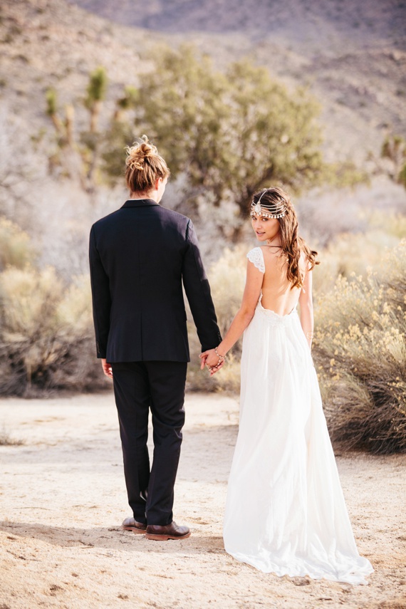 Claire Pettibone wedding dress | Photo by Jodee Debes Photography | Read more -  http://www.100layercake.com/blog/wp-content/uploads/2015/04/Desert-Coachella-wedding-inspiration