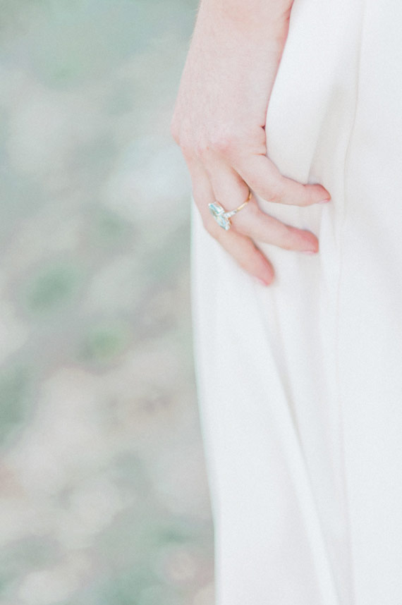 Trumpet and Horn vintage wedding ring | Photo by  Whiskers and Willow Photography  | Read more -  http://www.100layercake.com/blog/wp-content/uploads/2015/04/Desert-wedding-inspiration