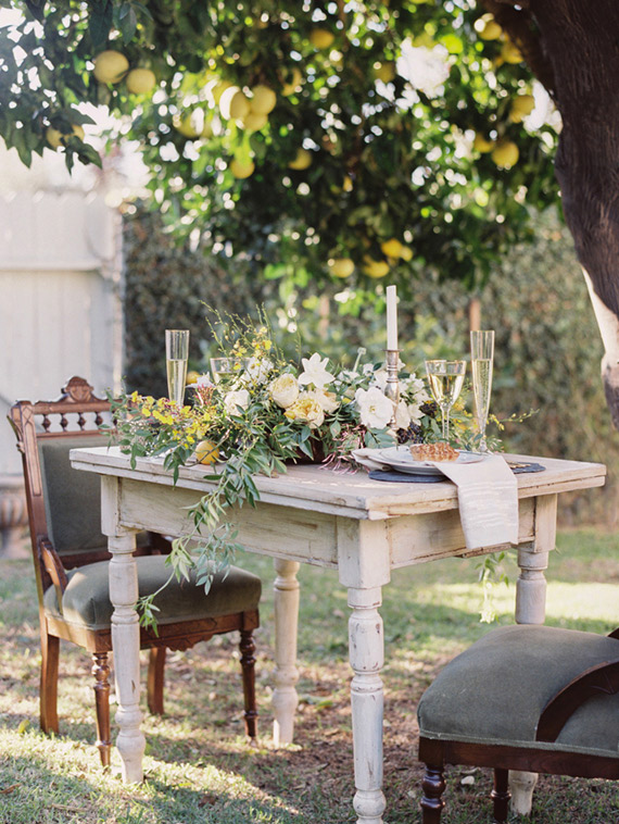 Intimate outdoor rehearsal dinner inspiration | Photo by Lauren Balingit | Read more -  http://www.100layercake.com/blog/wp-content/uploads/2015/04/Intimate-outdoor-rehearsal-wedding-inspiration 